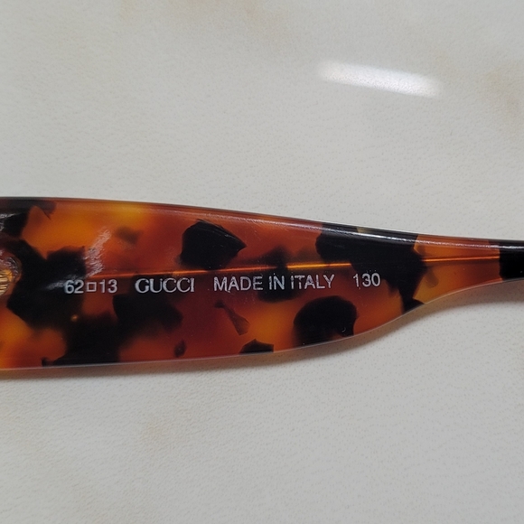 Vintage Gucci sunglasses - Picture 8 of 9